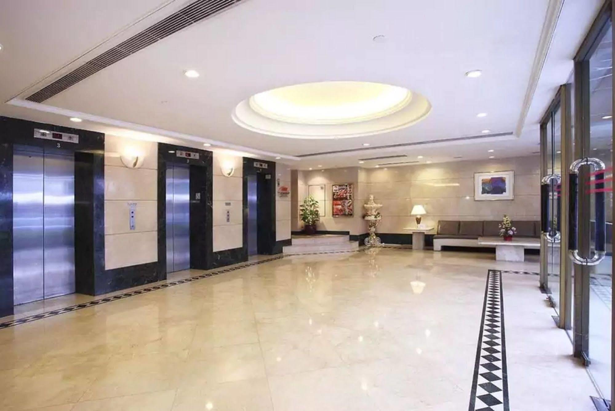 The South China Hotel Hong Kong Exterior foto
