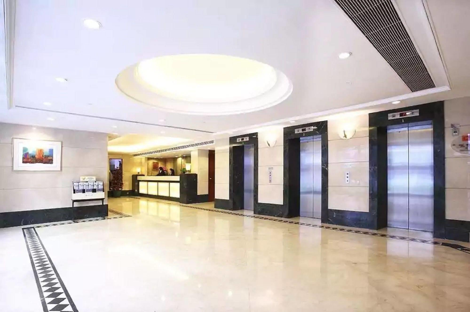 The South China Hotel Hong Kong Exterior foto